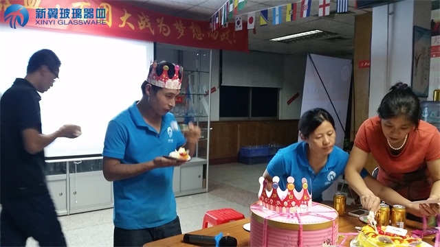 員工生日會(huì) (10)